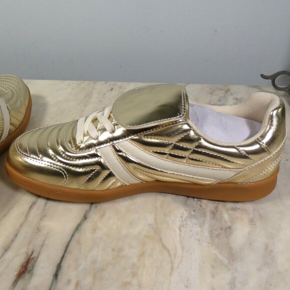 NiB Steve Madden Womens Madrid Gold Metalic Sneaker 9 - Picture 15 of 16